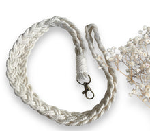 Load image into Gallery viewer, Macrame Lanyard