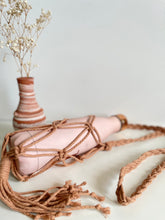 Load image into Gallery viewer, Macrame bottle carrier bag