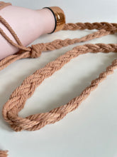 Load image into Gallery viewer, Macrame bottle carrier bag