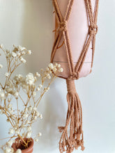 Load image into Gallery viewer, Macrame bottle carrier bag