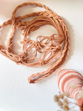 Load image into Gallery viewer, Macrame bottle carrier bag