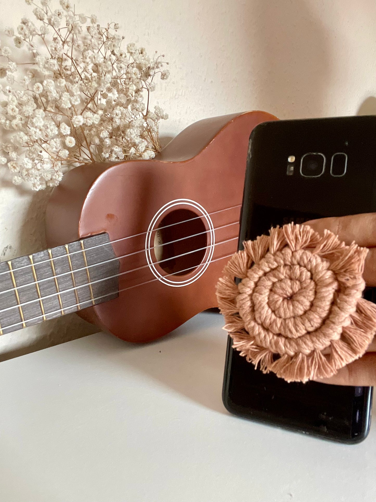 Handmade Macrame Spiral Phone Pop-Up Button