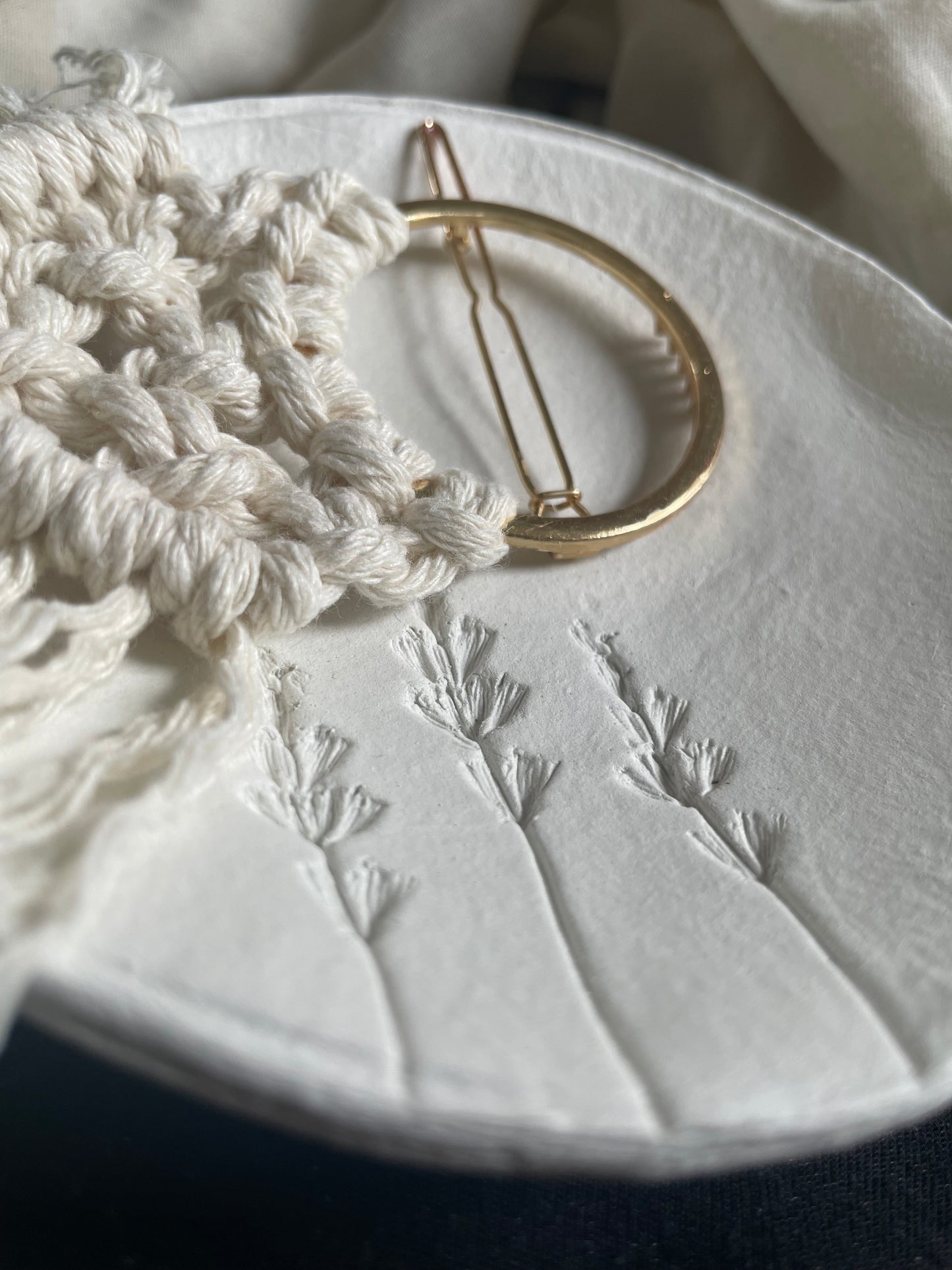 Macrame hair clip
