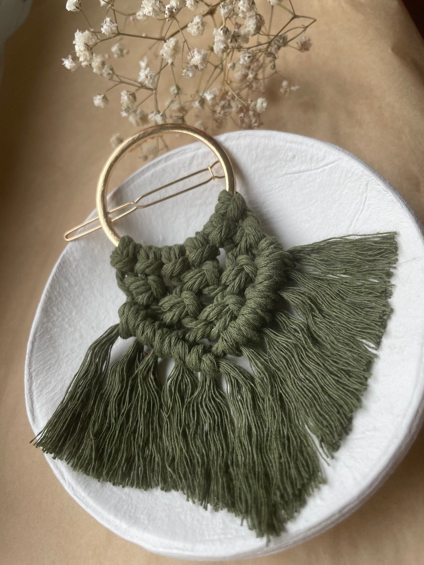 Macrame hair clip