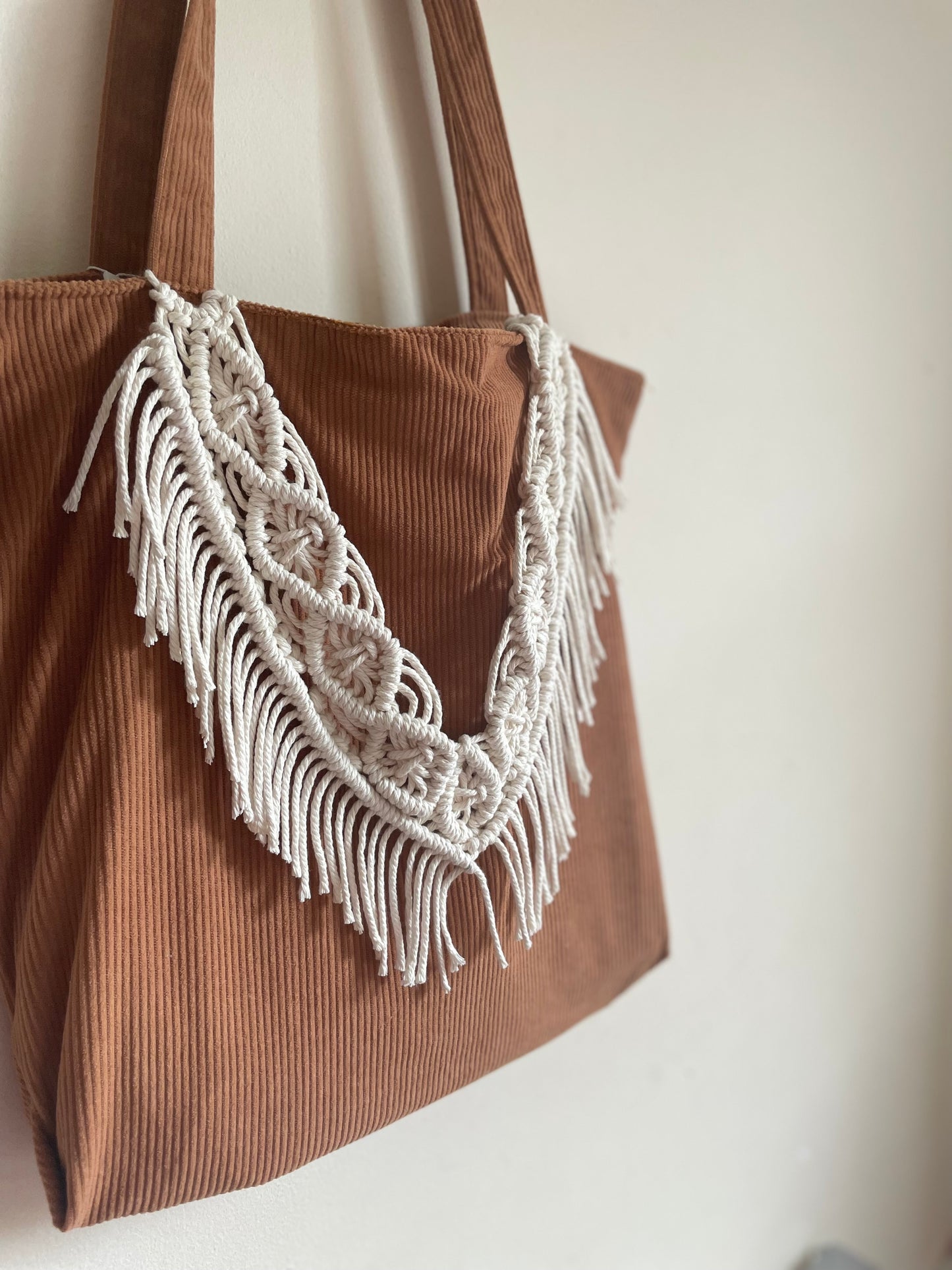 Macrame shoulder bag