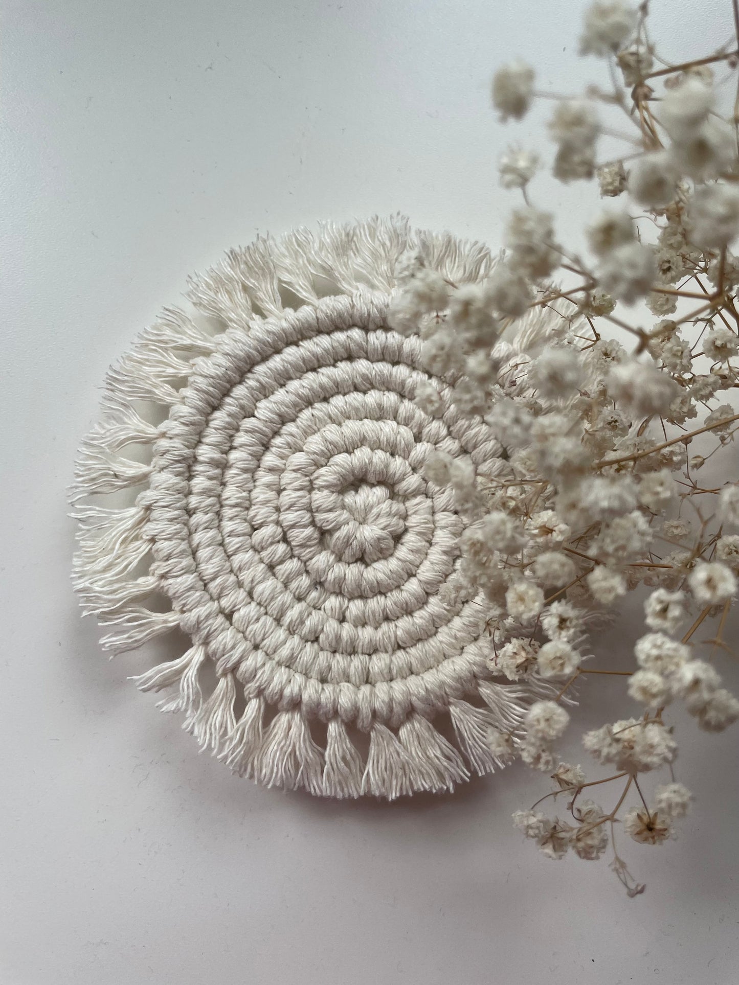 Macrame round coaster