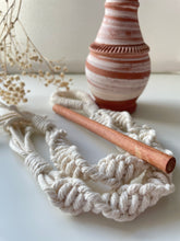 Load image into Gallery viewer, Macrame toilet roll hanger
