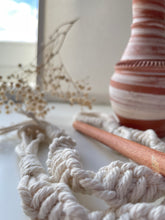 Load image into Gallery viewer, Macrame toilet roll hanger
