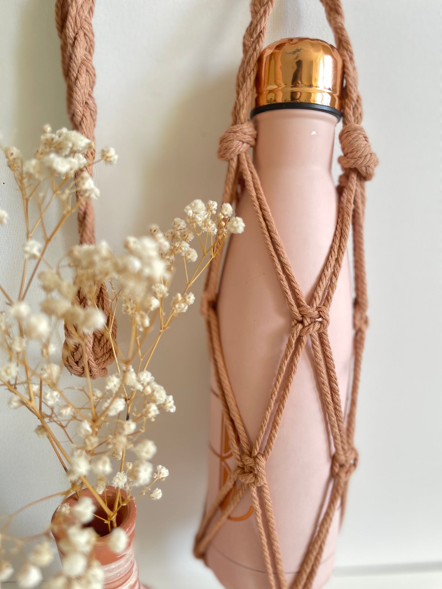 Macrame bottle carrier bag